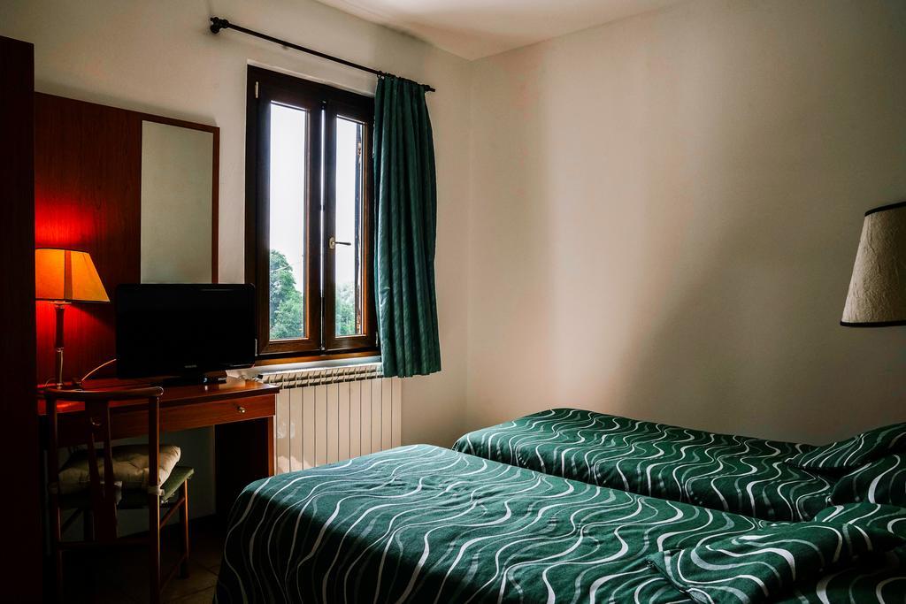 Agriturismo Cascina Del Vai Cairo Montenotte Exterior photo