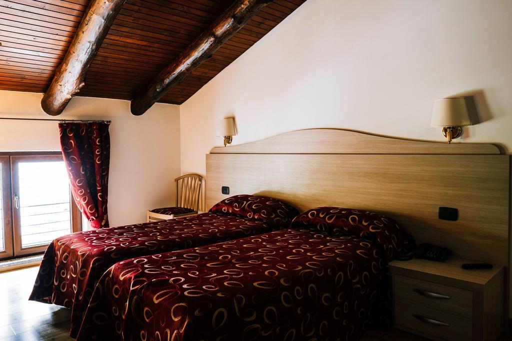 Agriturismo Cascina Del Vai Cairo Montenotte Exterior photo