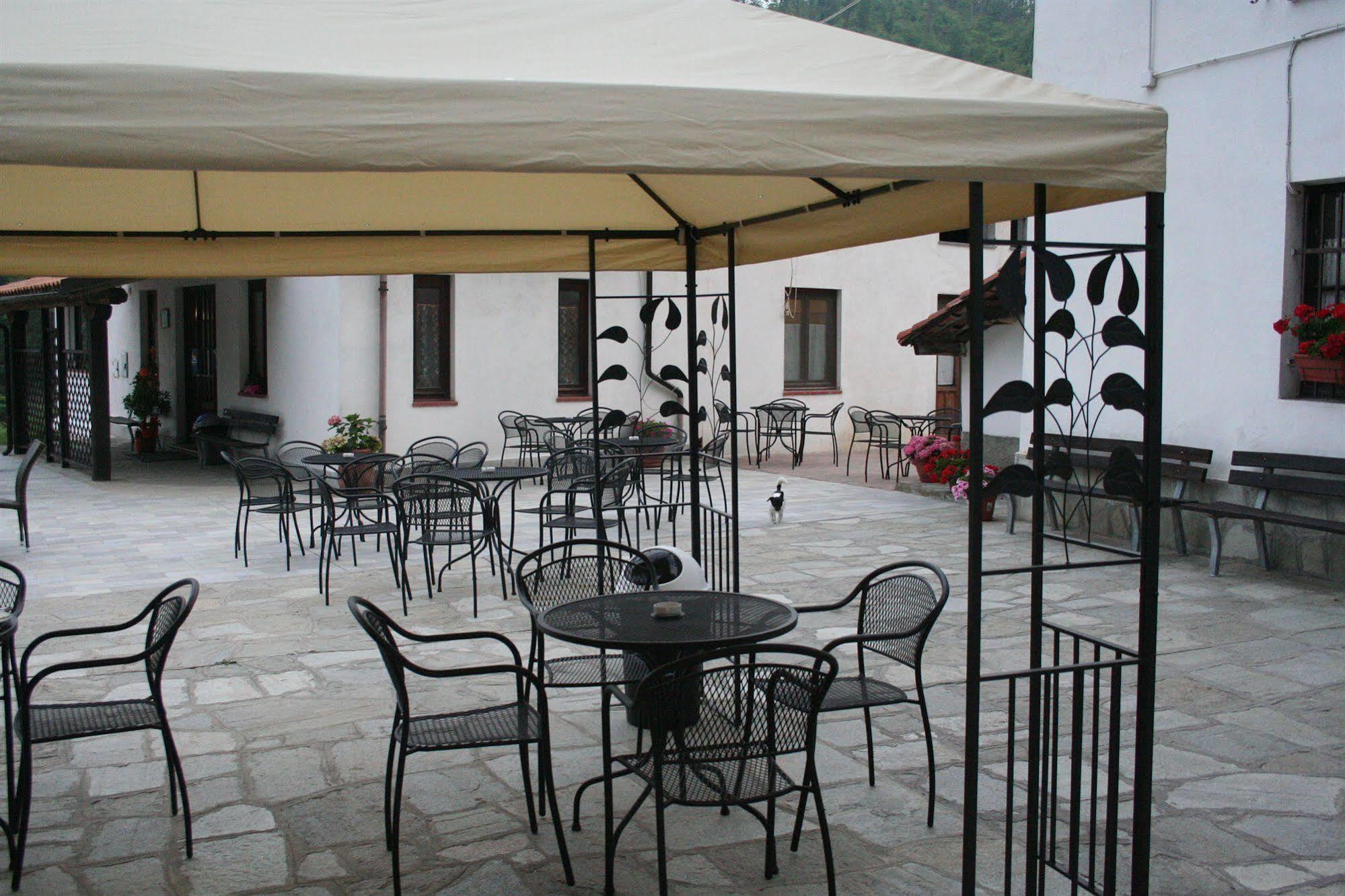Agriturismo Cascina Del Vai Cairo Montenotte Exterior photo